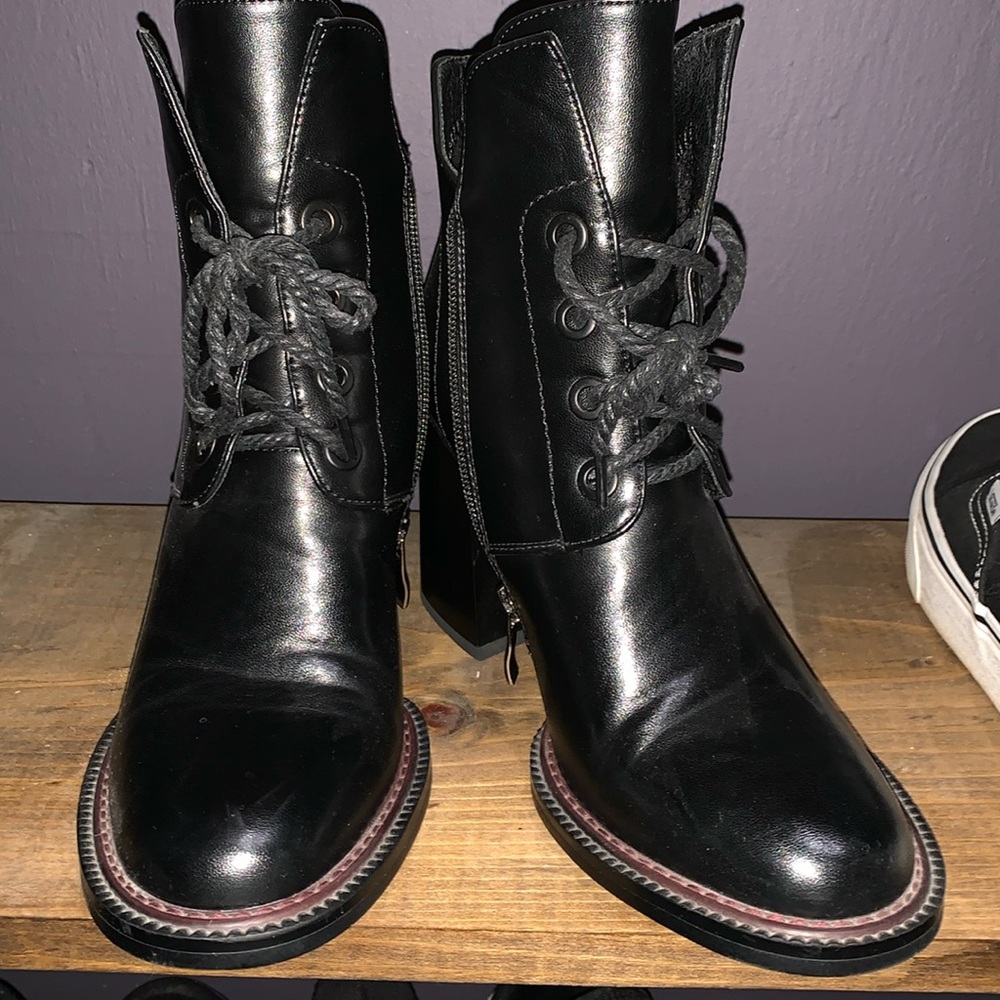 Women’s booties flat heel